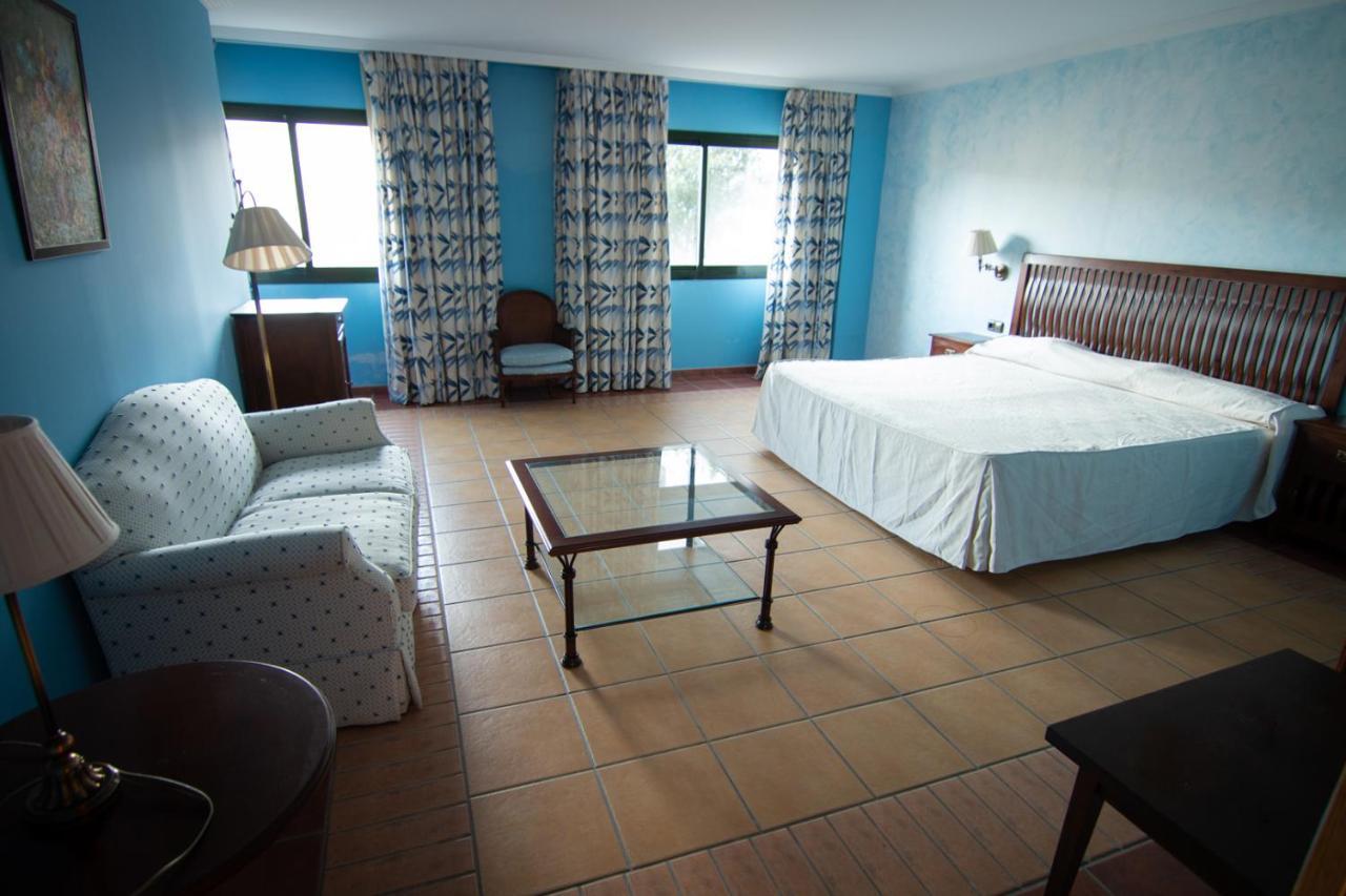 Hospedium Hotel Dona Mafalda De Castilla Plasencia Exteriör bild