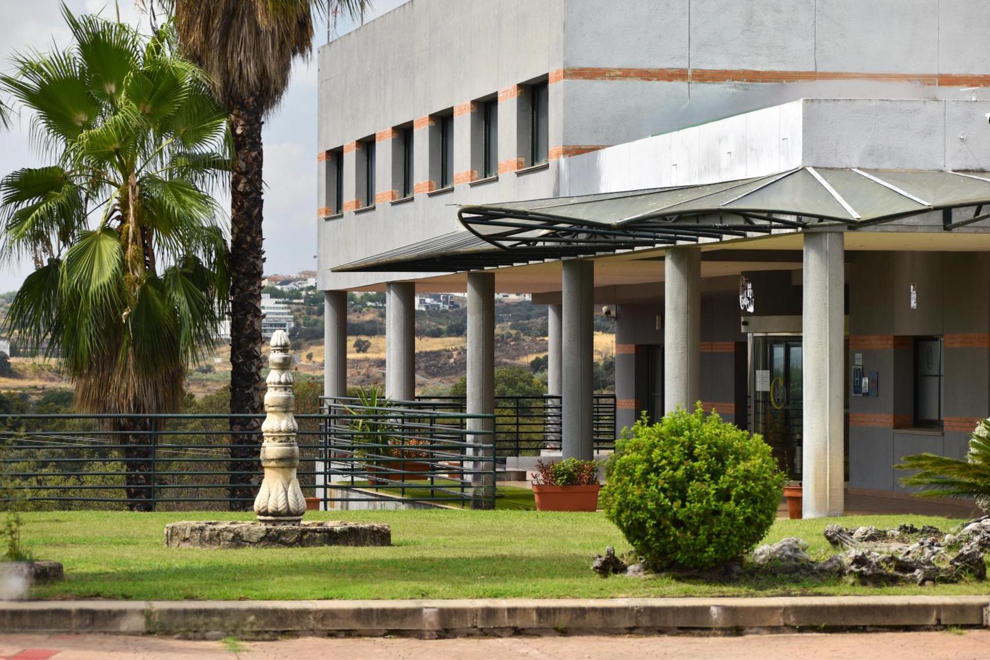 Hospedium Hotel Dona Mafalda De Castilla Plasencia Exteriör bild